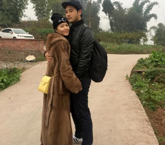 衣不惊人死未休,谭维维成新闻衣服占了一半功,招招式式都惊人!