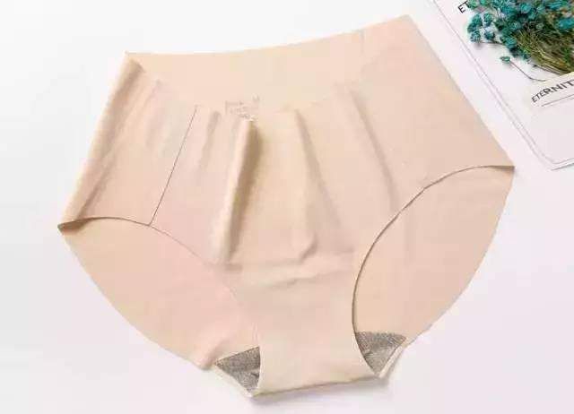 最伤乳房的行为竟是这个,再不注意就没胸了!