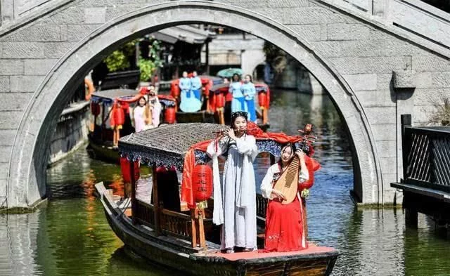 醉美不过台儿庄,小城沐浴在春光,盎然春意让阳光一天天的明媚起来【2020热门旅游景点】