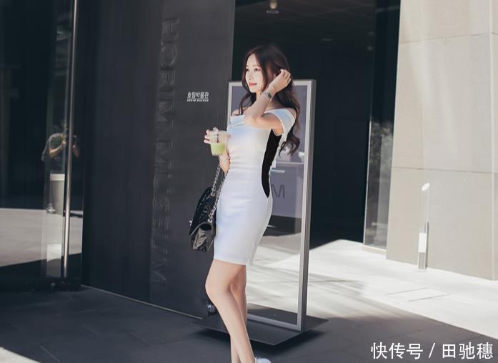  摄影■摄影天气太热，小姐姐来杯冷饮感觉还不错哦