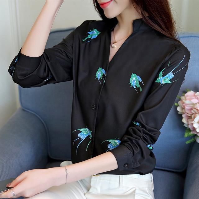 太美了，49岁老婆穿上这样的小衫+阔腿裤，美嫩的像回到30岁