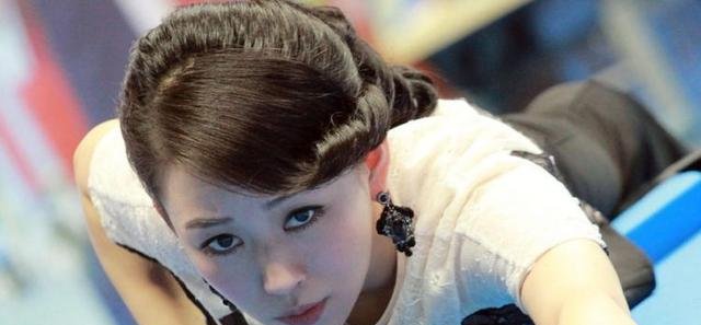 唐嫣秀86斤短裤撑不起，瘦成“筷子腿”，潘晓婷的身材了解下！