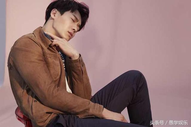 女方继赌场事件后甜笑，高云翔无罪不远？网友：狗被狗咬了