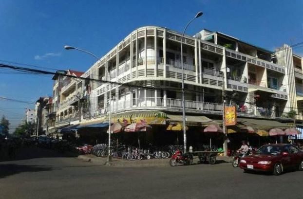 柬埔寨的首都“寒酸”过越南河内，网友说，也差不多