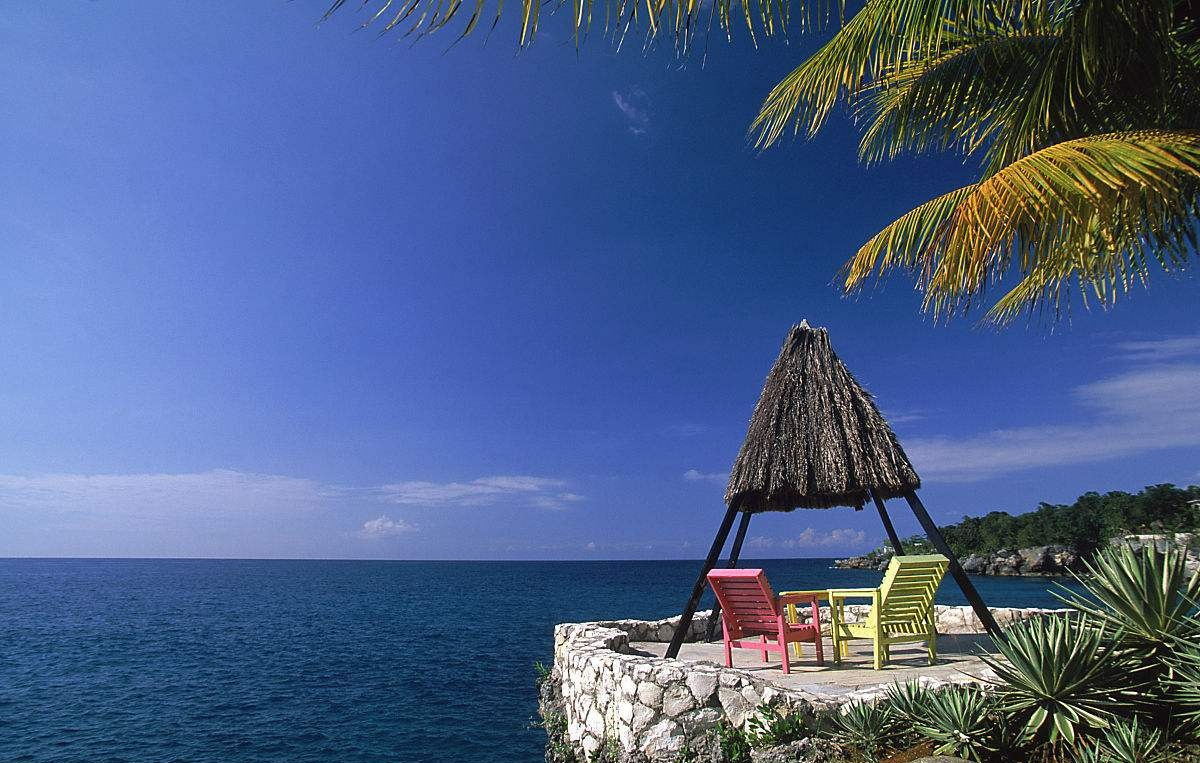 北美最无奈小国：博尔特故乡，距美国800公里却常被以为在非洲