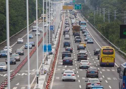 中国最“吸金”的高速公路，投资7亿仅一年就回本，还赚了20亿！