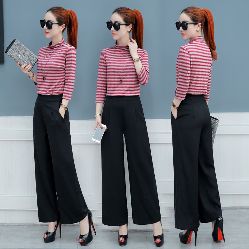 43岁老婆真的会打扮，中秋节出游，穿上时髦套装，把我都美醉了