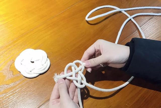 『编绳』结绳编织DIY,棉绳就能编个好看又实用的杯垫,编绳附教程!