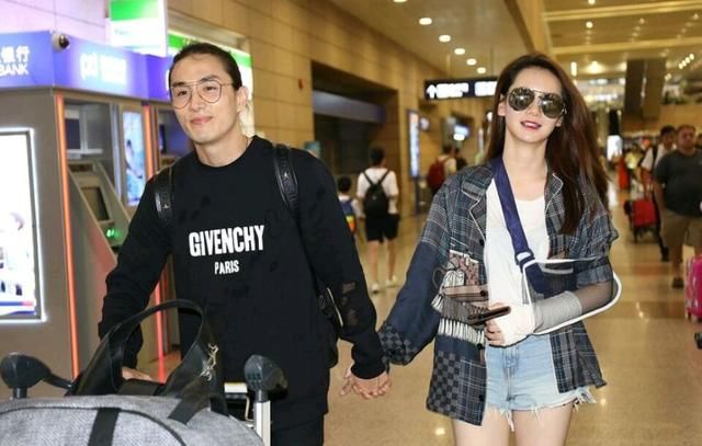 李承铉的穿衣技术就是撩妹神器，这衣服穿的满满都是对妻女的爱！