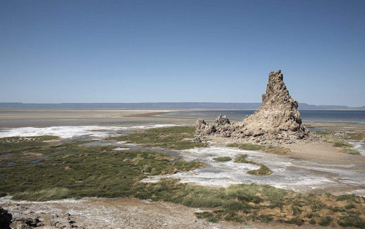 世界最随便国家：9国在此设军事基地，外国军队比本国军队多28倍