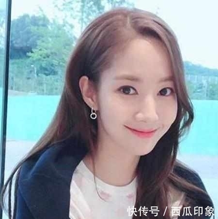  『洋娃娃』身上有4个特征的妹子，你就是“洋娃娃脸”，直男看了都无法抗拒