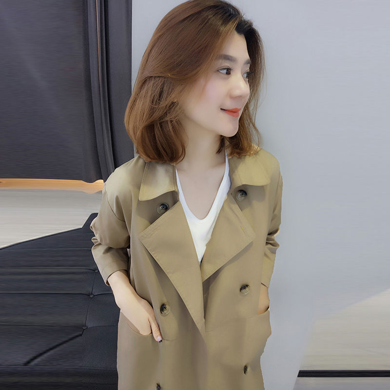 今年风衣又火了!8090后女人穿，洋气显高，穿上街你就是焦点