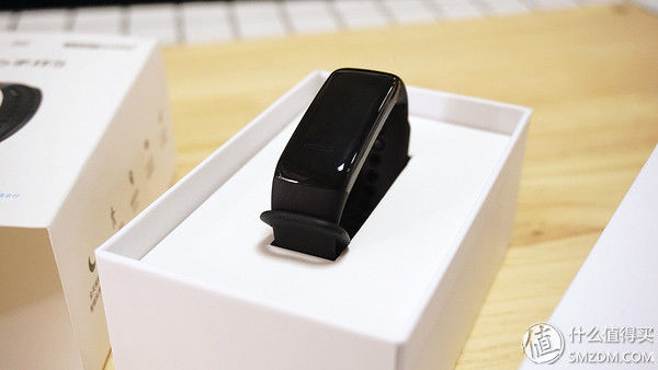 支持离线支付，还能与天猫精灵互动，乐心手环5这次做得用心了