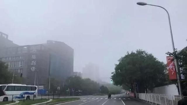  大雾：刚刚，北京“消失”了几个小时……