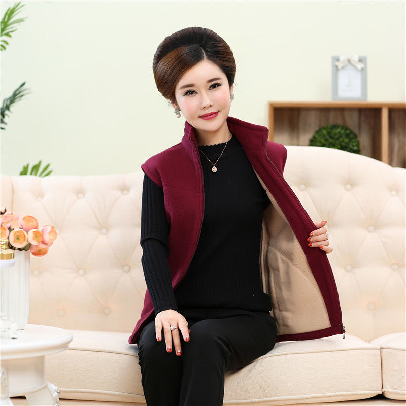 气质优雅的妈妈外套，文雅端庄又得体，立马下手买2件