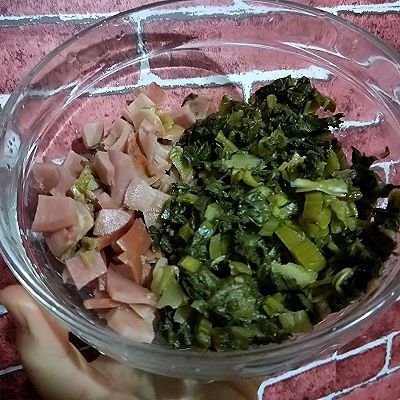  [芹菜]开胃又下饭的酸菜肉丝