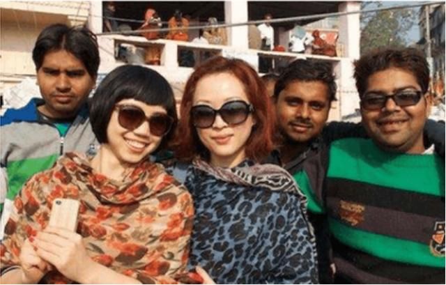 印度老板问中国游客：听说你们电视都买不起，为什么还能来旅游？