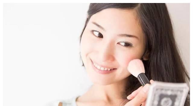 「知识」八个化妆小知识,学会这几点,让你随时脱颖而出!
