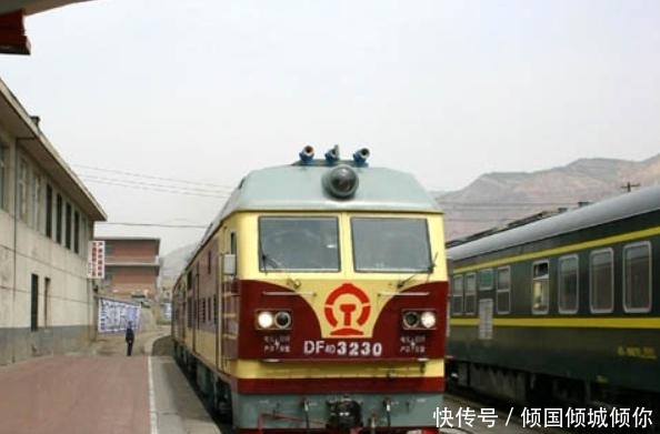  #发现#国内最“奇怪”的火车站名称，搞错66年不修改，网友：真