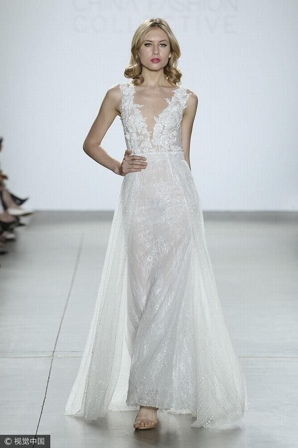 2018春夏纽约时装周Vancy Law秀场