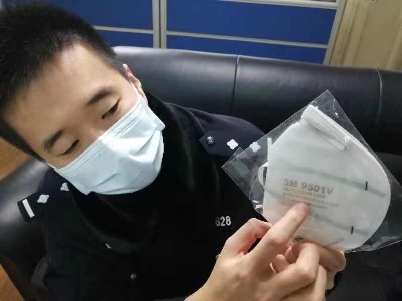  厂家@网销假口罩每天涨价遭质疑，竟答这是厂家着急赶制？