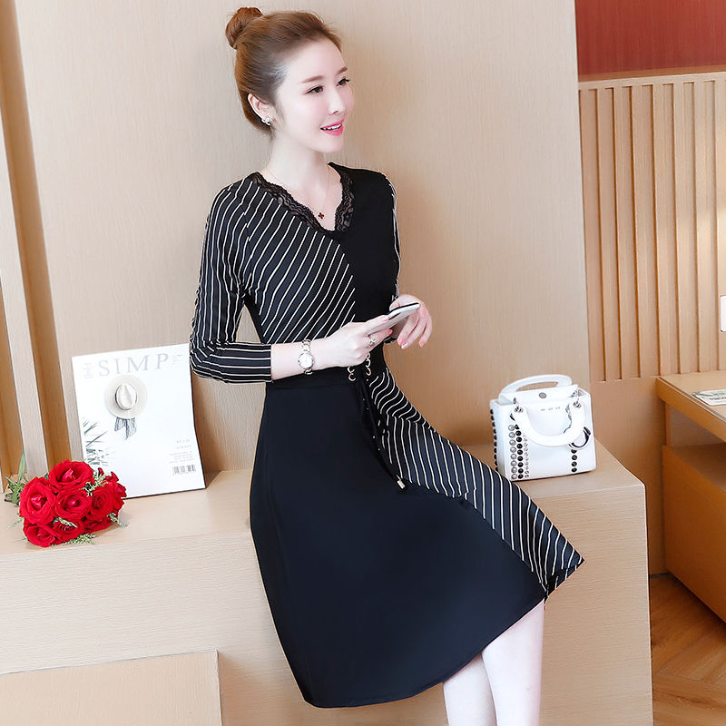 这裙子确实有点贵，但上身很迷人，去夜店穿，回头率超高