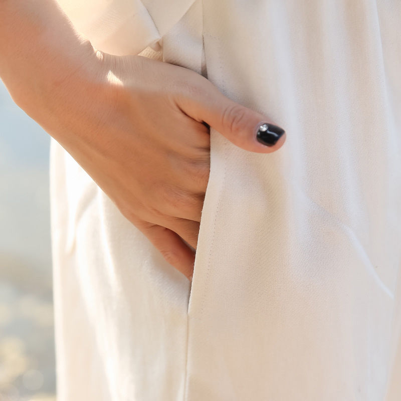 下半身胖,别穿紧身裤,尴尬!看:这么穿,不松不紧,美得刚刚好