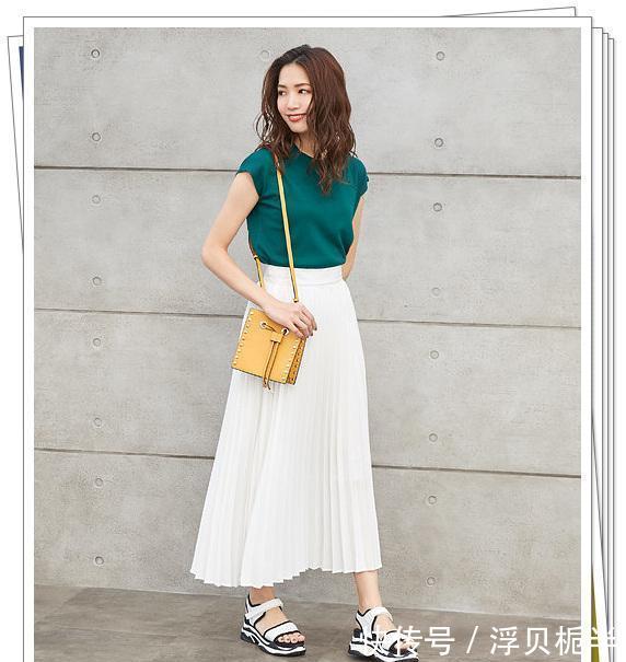  『春夏』春夏不同颜色的长裙搭配示范！掌握了就不会出错的半身裙穿搭技巧