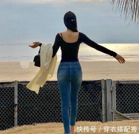 身材高挑的牛仔裤美女，富有青春活力，让人百看不厌！