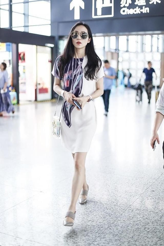 韩雪挑衣服的眼光真心不错，就是鞋子能换双正常点的吗？