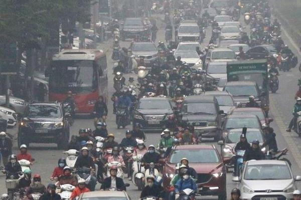 越南正式进入“春运”时间，河内出现百万摩托车大军大塞车