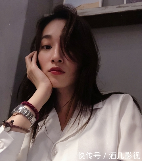  「女生」张馨比的早春温柔系穿搭 是每一个时尚女生都向往的同款