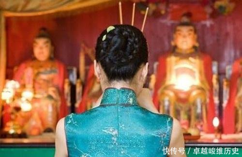 去寺庙烧香拜佛的时候，注意这五个禁忌，是对佛祖的尊重！