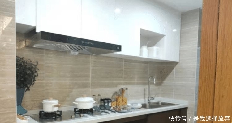 参观:参观90㎡两居室样品房, 时尚清新的精装效果, 以后买房也要这么装