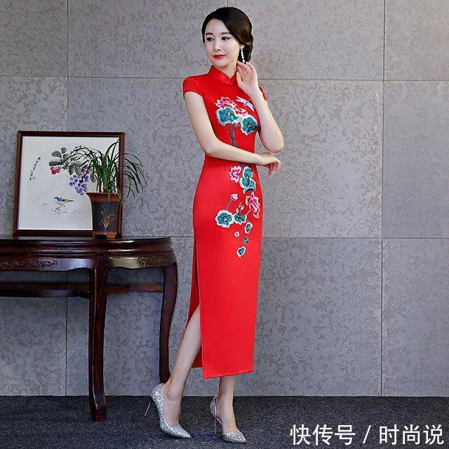 火红色的修身旗袍, 让你气质十足, 淑女范儿十足!