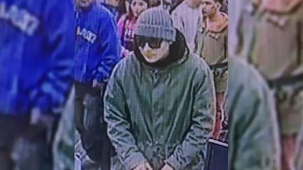 高云翔被曝退还片酬；NZ现佛系抢银行；16岁女生被卫生棉条“毒”