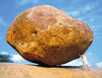 世界上最疯狂的石头，让人印象深刻