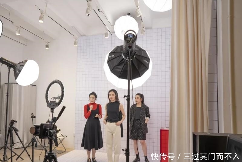 「品牌」400万网友1100万次观看,云上时装周交出成绩单