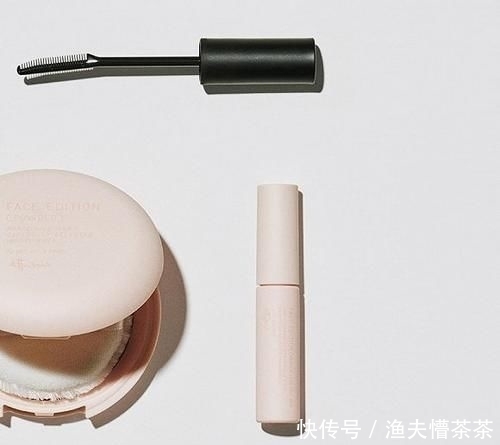 『爱意』是日美好事物在黑暗中点亮爱意的小熊玩偶,而立之年转型的ettusais彩妆