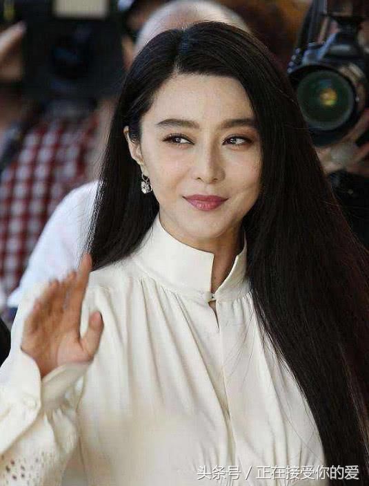 范冰冰终于发声自辩！却被网友发现‘马脚’：她好像怨妇！