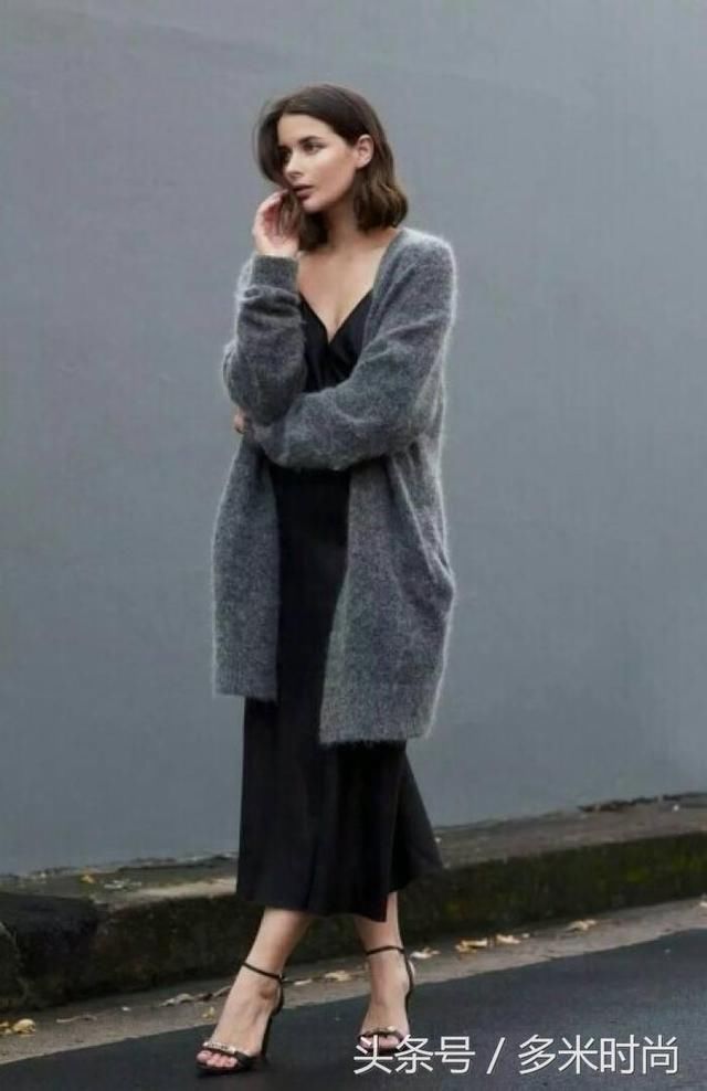秋天用一条半身裙，穿出百变造型！