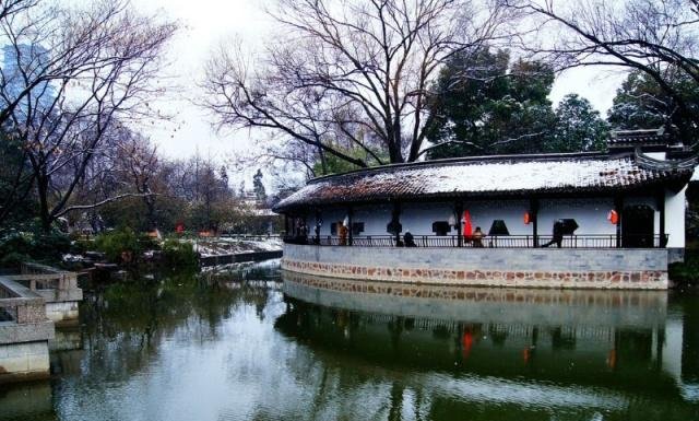 江苏正在悄悄逆袭的城市不是南京和无锡，也不是徐州和扬州！