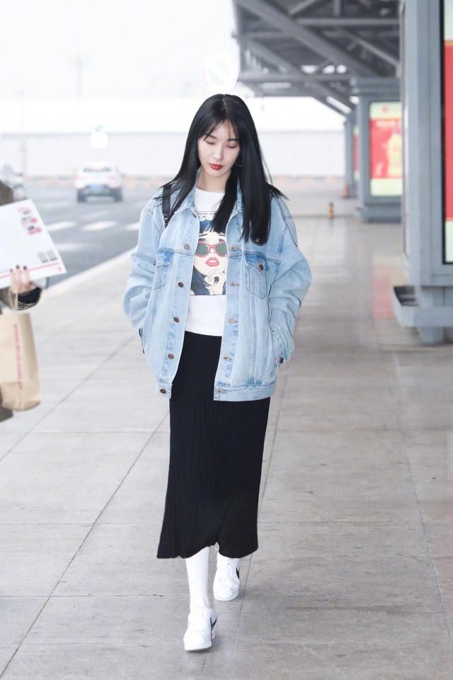 色牛仔:这么多牛仔外套的穿法,赶紧get起来,做最靓的girl吧