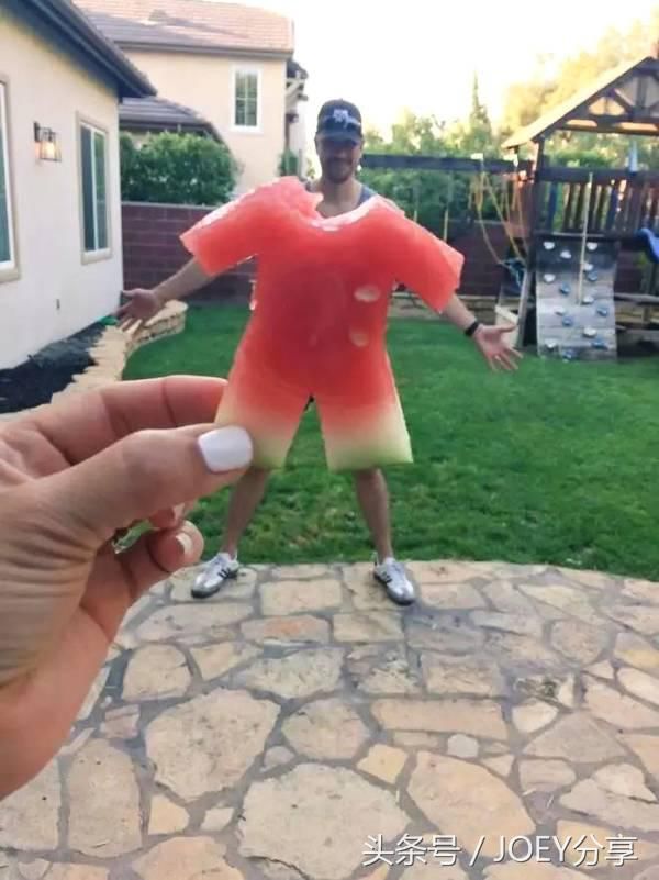 不穿衣服“穿”西瓜!“西瓜裙”风靡媒体，这下可凉快了