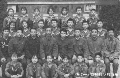 离婚之后■李连杰的两妻四女:前妻的两女儿是学霸,利智的两女儿是名媛