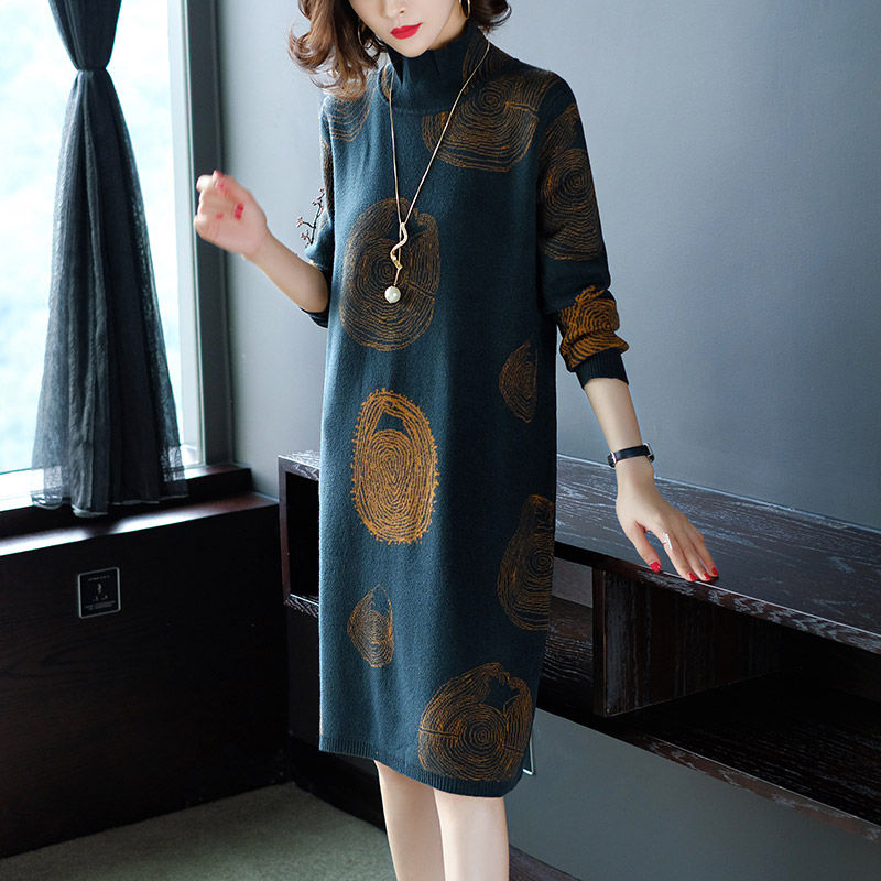 新出毛衣裙又要火，甩旗袍十条街，60后老婆穿上优雅衬肤特年轻