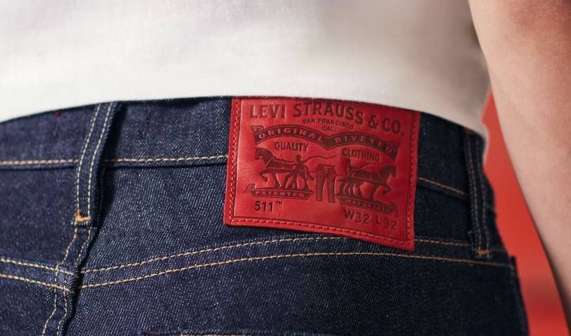 一睹为快!利物浦李维斯联乘系列发售