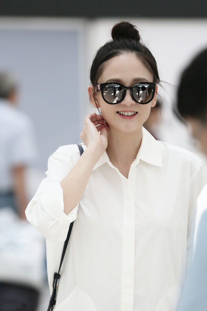 陈乔恩不过是梳了个中分发型，减龄10岁不止，网友：真有38岁