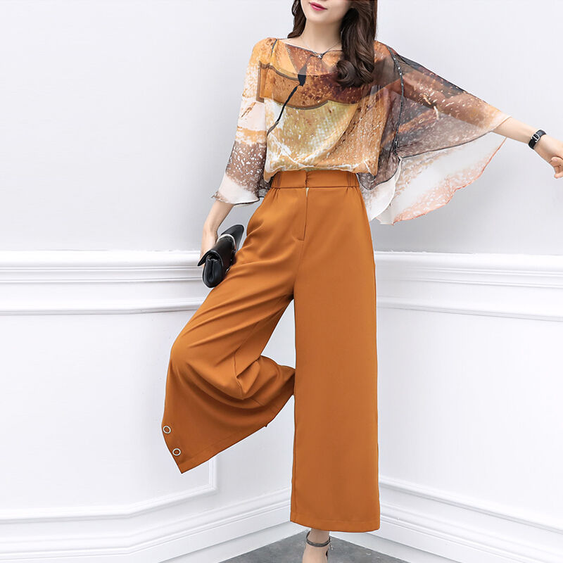 70后老婆眼光真毒，一眼相中这优雅套装!凸显迷人身材，超美嫩