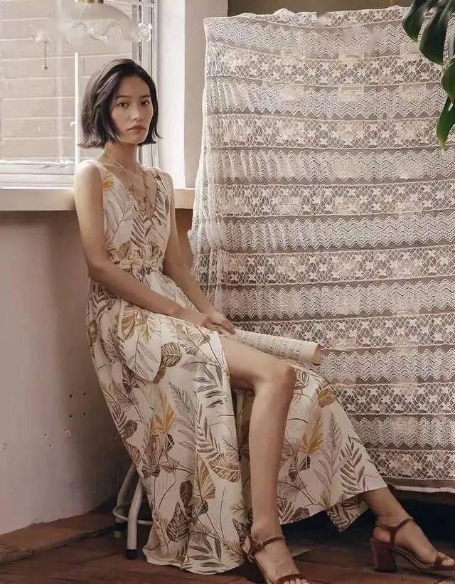  春夏：如何用材质与花色，打造春夏最in的自己？